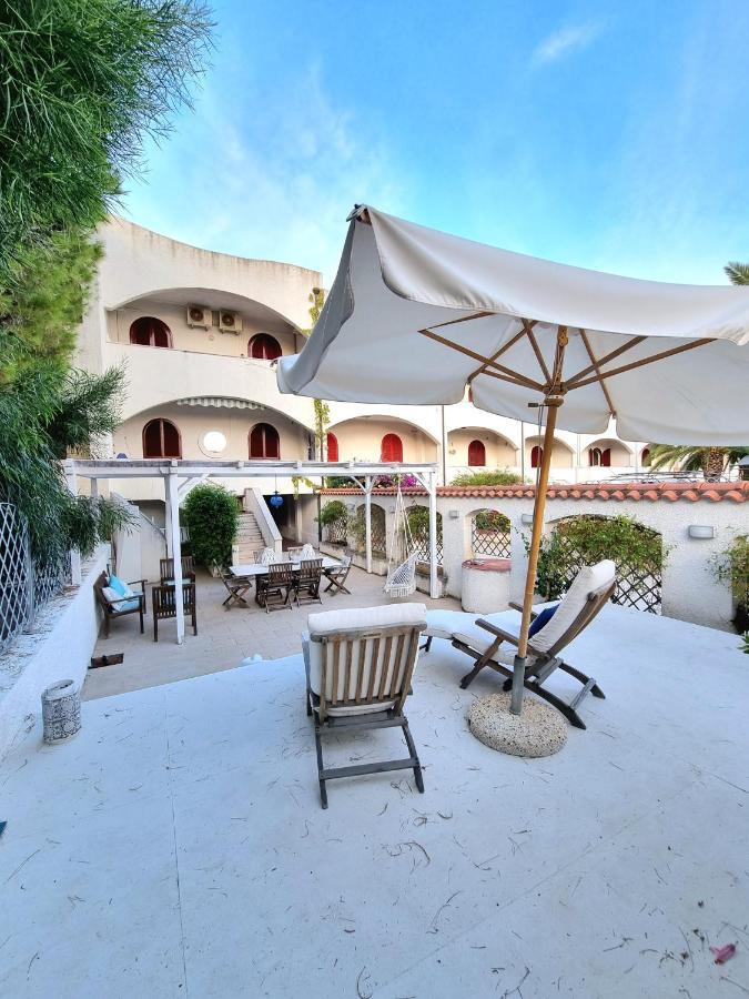 Vista Mare Su Tre Piani Con Giardino Villa Falerna Eksteriør bilde